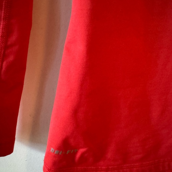 Nike Pro Bright Red Pullover - Picture 4 of 6